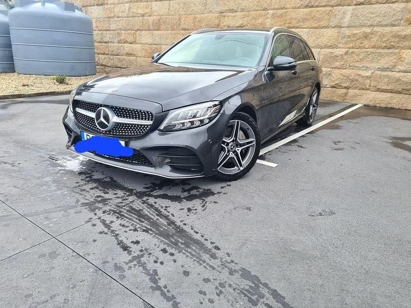 Usado 2020 Mercedes C300e Sedan | € 24.000 (Bom preço) - Imagem 1/4