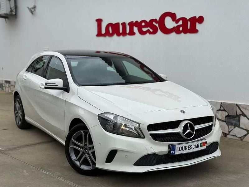 Usado Mercedes A180 Style 109 HP (80 kW) 2018 Branco Sedan