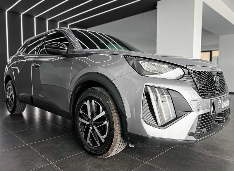 Cinzento Usado 2024 Peugeot 2008 SUV | € 22.990 (Preço justo) - Imagem 1/4
