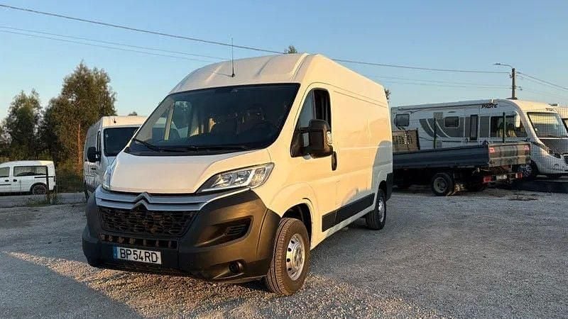 Branco Usado 2018 Citroën Jumper Monovolume | € 16.500 (Preço justo) - Imagem 1/4