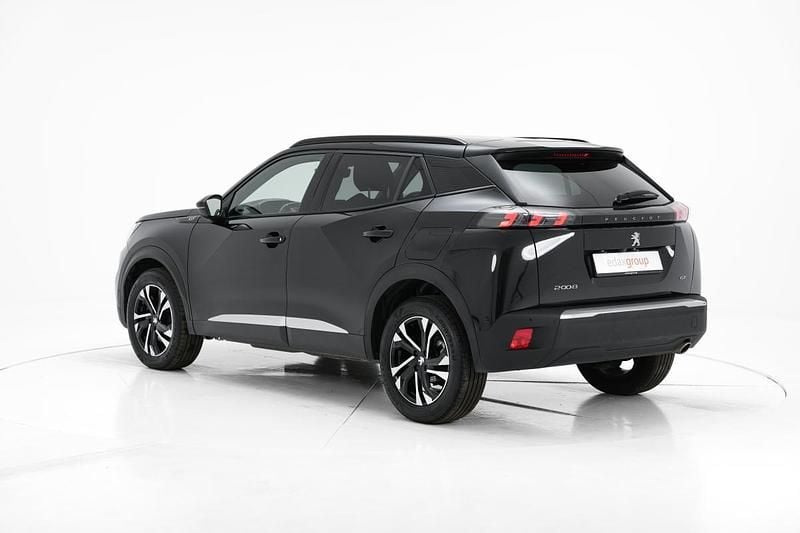 Usado Peugeot 2008 GT 130 HP (95 kW) 2021 Preto SUV