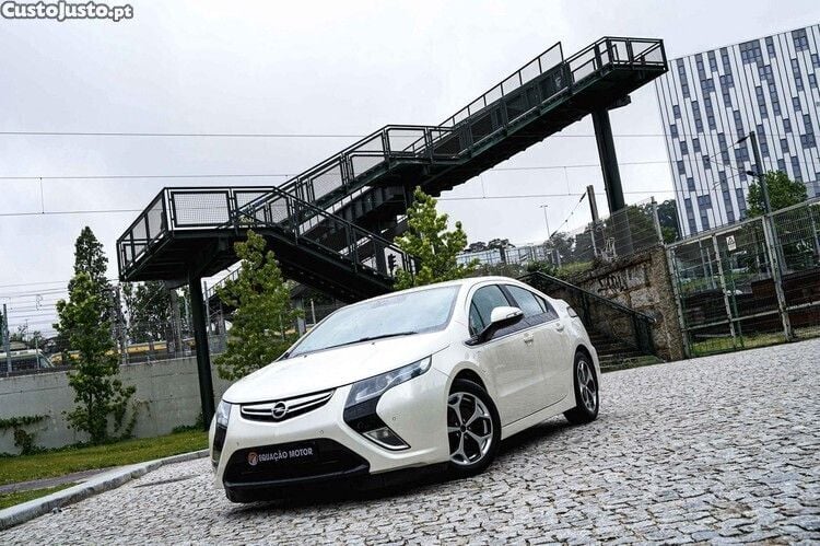 Branco Usado 2012 Opel Ampera Cosmo Citadino | € 12.900 - Imagem 1/1