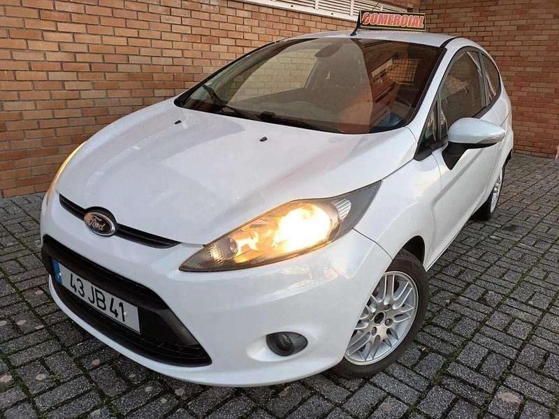 Usado Ford Fiesta 68 HP (50 kW) 2010 Branco Citadino
