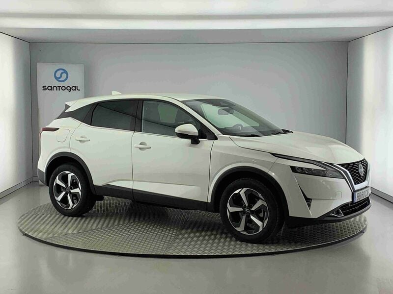 Branco Usado 2023 Nissan Qashqai N-Connecta SUV | € 28.990 (Preço justo) - Imagem 1/4