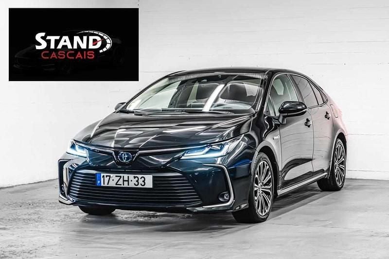 Preto Usado 2019 Toyota Corolla Hybrid Sedan | € 22.900 - Imagem 1/4