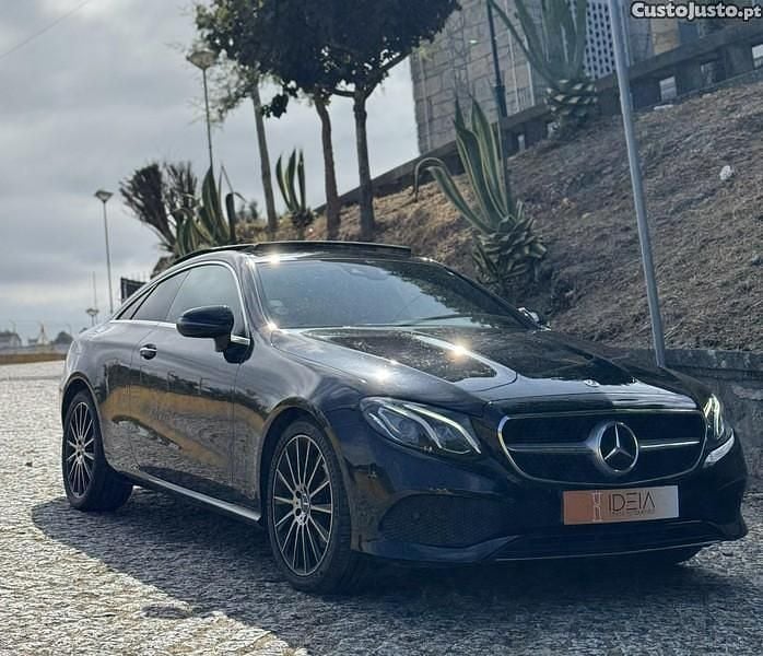Preto Usado 2017 Mercedes E220 AMG line Coupé | € 34.450 (Super Preço) - Imagem 1/1