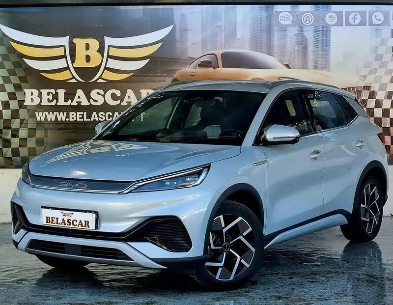 Branco Usado 2023 BYD Atto 3 Design SUV | € 27.990 (Preço justo) - Imagem 1/4