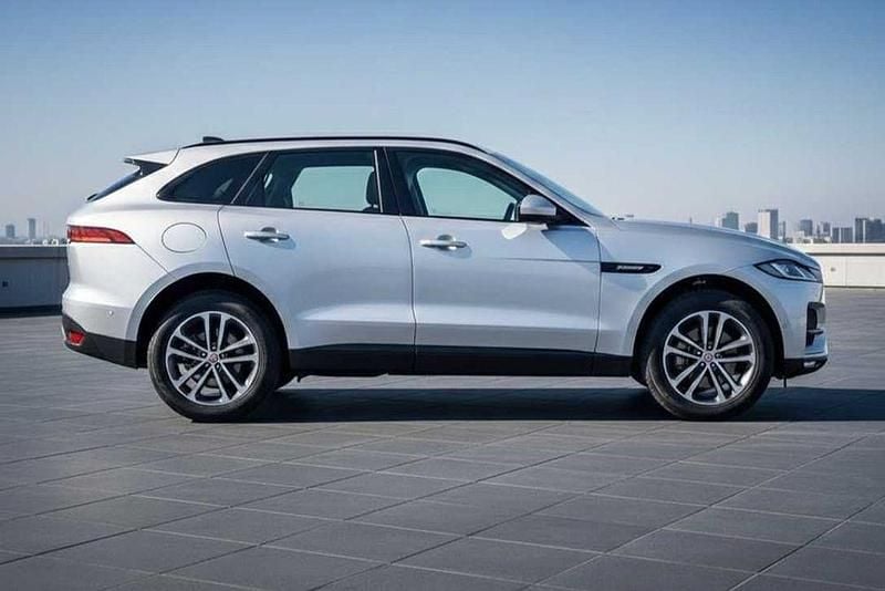 Usado Jaguar F-Pace R-Sport 180 HP (132 kW) 2017 SUV
