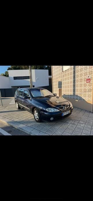 Usado 2000 Renault Mégane Sedan | € 1.375 - Imagem 1/4