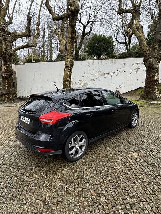 Usado Ford Focus Titanium 120 HP (88 kW) 2015 Sedan