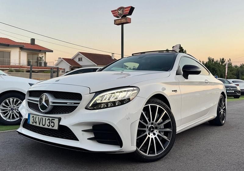 Branco Usado 2018 Mercedes C43 AMG AMG Coupé | € 57.900 - Imagem 1/4