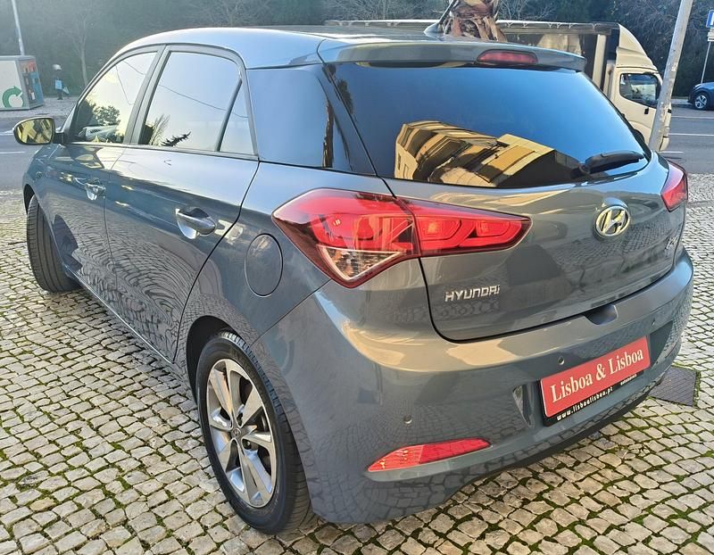 Usado Hyundai i20 Style 84 HP (61 kW) 2018 Azul