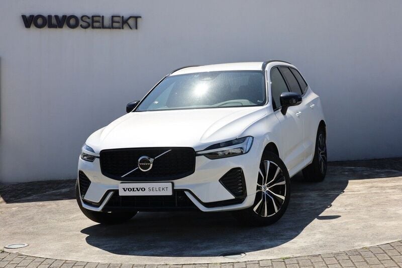 Branco Usado 2023 Volvo XC60 Plus SUV | € 52.800 (Preço justo) - Imagem 1/4