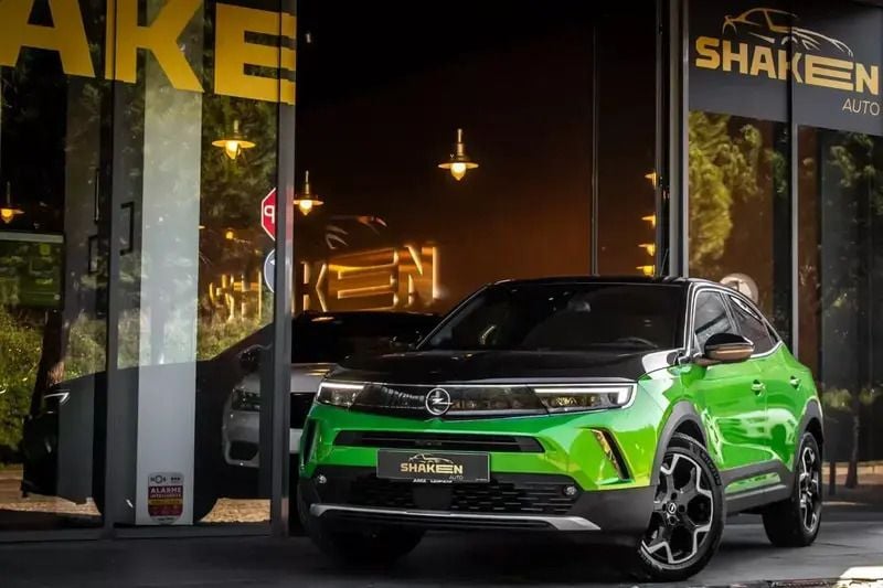 Verde Usado 2021 Opel Mokka-e Elegance SUV | € 21.550 (Preço elevado) - Imagem 1/4