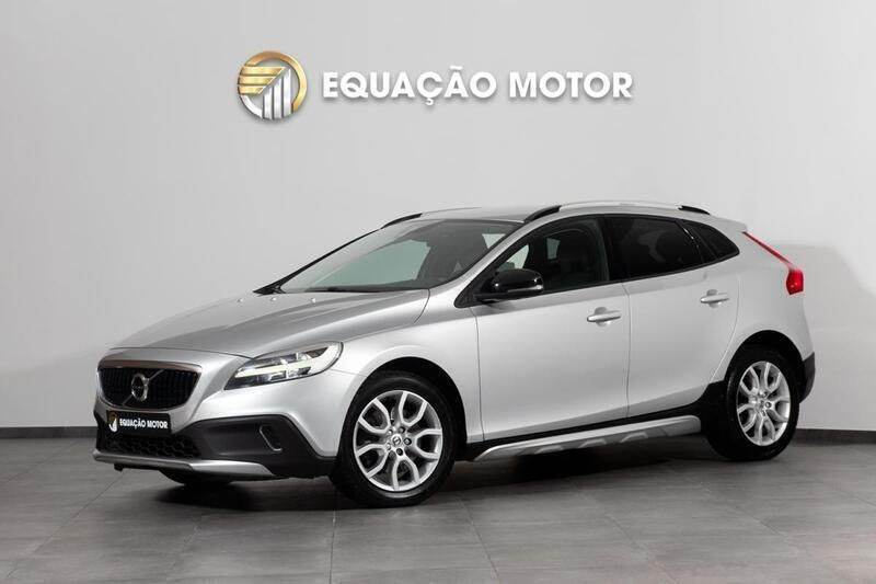 Cinza Usado 2017 Volvo V40 CC Plus Carrinha | € 14.200 (Preço justo) - Imagem 1/4