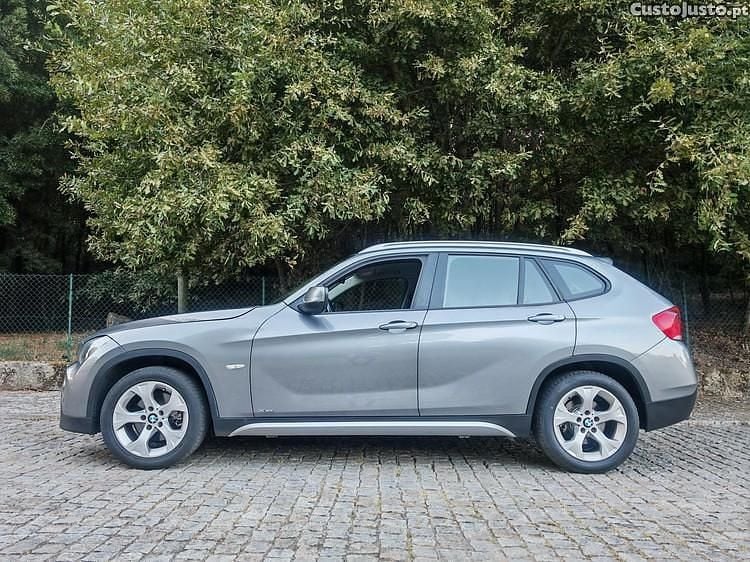 Cinza Usado 2010 BMW X1 Sport Line SUV | € 10.500 (Super Preço) - Imagem 1/1