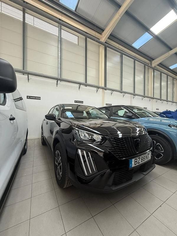 Preto Novo 2025 Peugeot 2008 Style SUV | € 23.500 (Bom preço) - Imagem 1/1