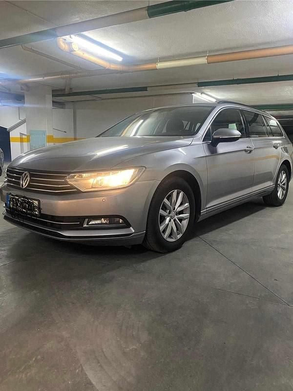 Cinzento Usado 2018 VW Passat Carrinha | € 10.500 (Super Preço) - Imagem 1/4
