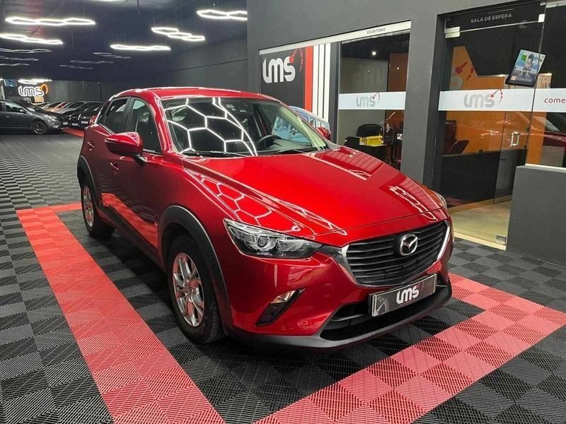 Vermelho Usado 2017 Mazda CX-3 Evolve SUV | € 11.500 (Preço justo) - Imagem 1/4