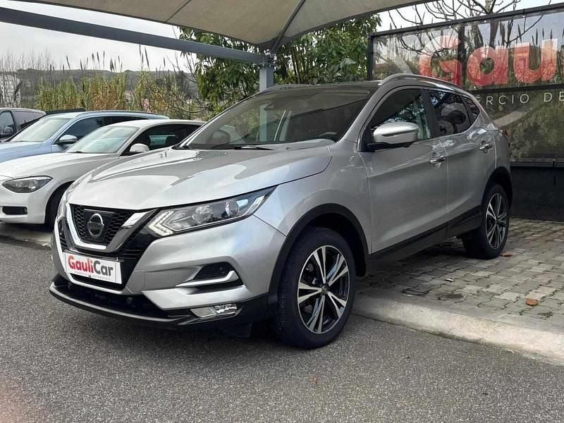 Usado Nissan Qashqai N-Connecta 110 HP (80 kW) 2018 Cinza SUV