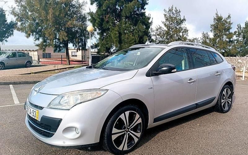 Usado 2011 Renault Mégane III Bose Edition | € 5.490 (Super Preço) - Imagem 1/4