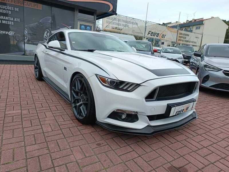 Branco Usado 2017 Ford Mustang GT Coupé | € 94.000 - Imagem 1/4