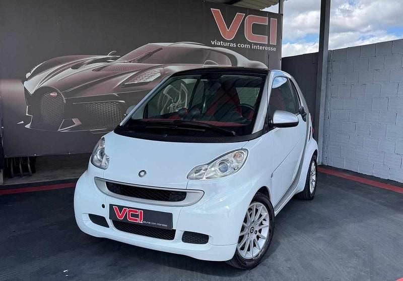 Branco Usado 2010 Smart ForTwo Coupé Coupé | € 7.500 (Preço justo) - Imagem 1/4