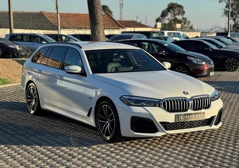 Branco Usado 2022 BMW 530 Carrinha | € 29.990 - Imagem 1/4