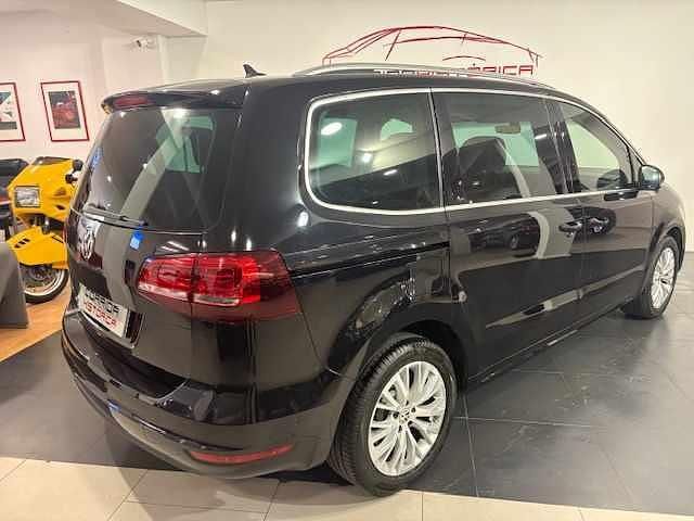 Usado VW Sharan 184 HP (135 kW) 2017 Preto Monovolume
