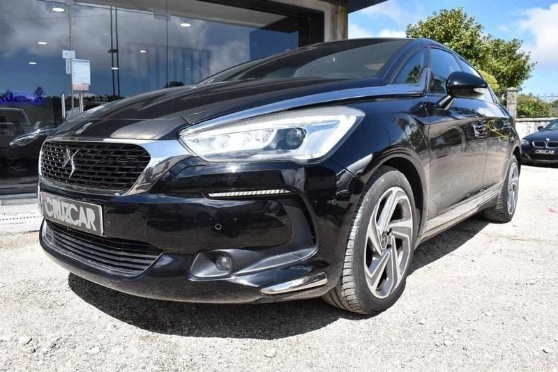 Preto Usado 2016 DS Automobiles DS5 Citadino | € 15.499 (Preço justo) - Imagem 1/4