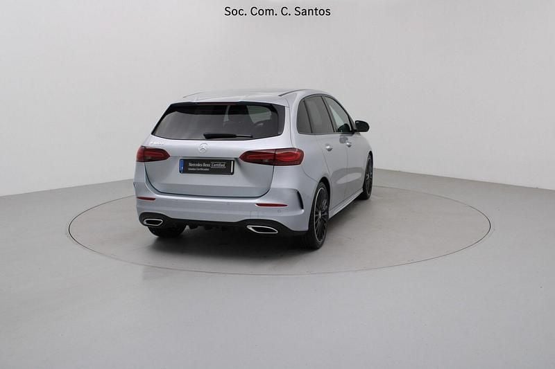 Usado Mercedes B180 AMG 116 HP (85 kW) 2025 Cinza Monovolume