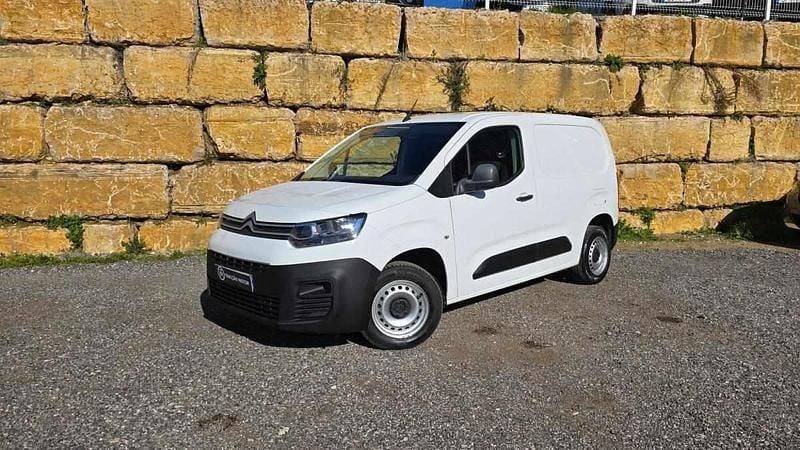 Branco Usado 2018 Citroën Berlingo Monovolume | € 13.950 (Preço justo) - Imagem 1/4