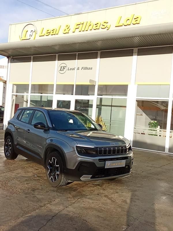 Cinza Usado 2024 Jeep Avenger Altitude SUV | € 21.399 - Imagem 1/4