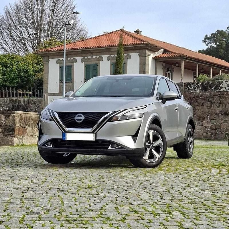 Usado Nissan Qashqai 190 HP (139 kW) 2023 Cinzento SUV