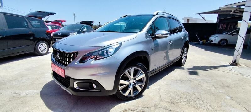 Cinza Usado 2018 Peugeot 2008 Crossway SUV | € 13.950 (Preço justo) - Imagem 1/4