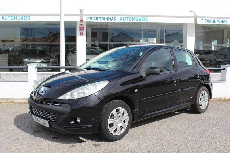 Preto Usado 2011 Peugeot 206 | € 6.480 - Imagem 1/4
