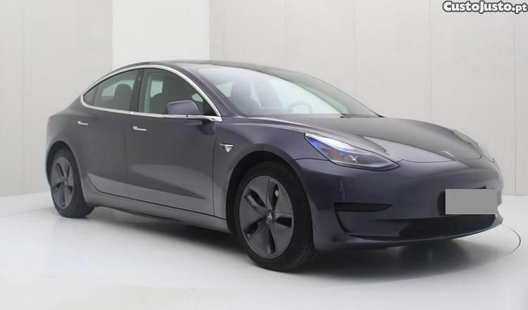 Cinza Usado 2020 Tesla Model 3 Standard Range Sedan | € 27.900 (Caro) - Imagem 1/1