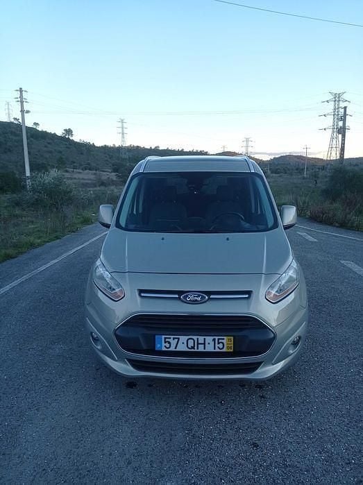 Usado Ford Tourneo Connect 115 HP (84 kW) 2015 Monovolume