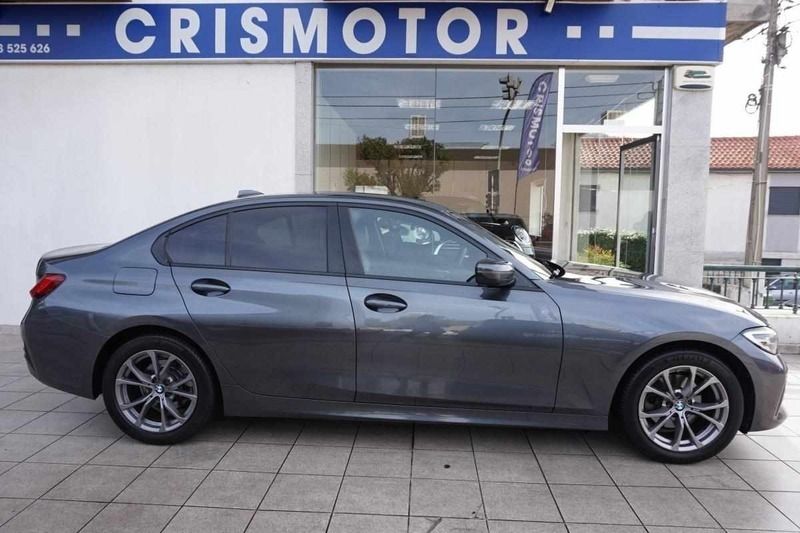Cinzento Usado 2019 BMW 320 Sedan | € 24.850 (Bom preço) - Imagem 1/4