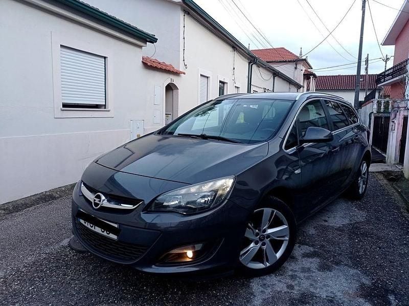 Usado 2014 Opel Astra Sedan | € 4.500 (Super Preço) - Imagem 1/4