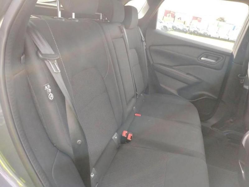 Usado Nissan Qashqai Acenta 140 HP (102 kW) 2023 Cinza SUV