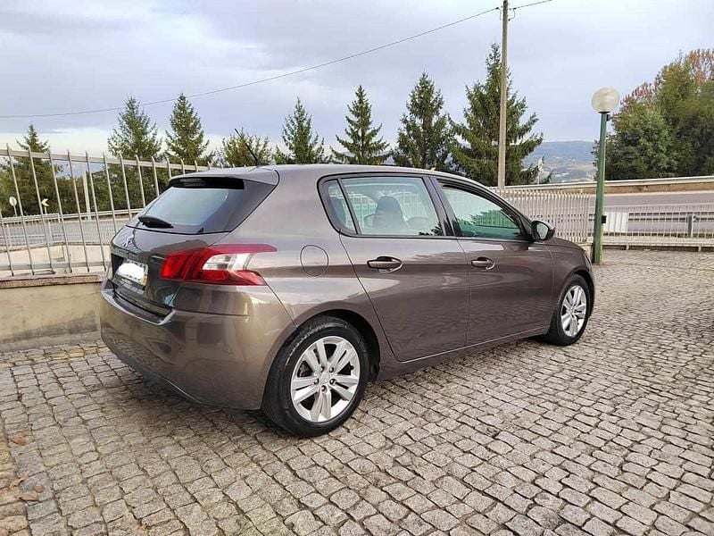 Cinzento Usado 2013 Peugeot 308 Citadino | € 7.999 (Bom preço) - Imagem 1/4