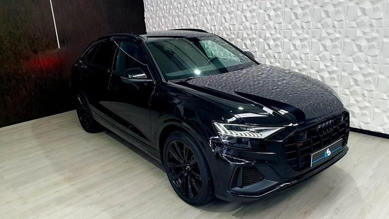 Usado Audi Q8 507 HP (372 kW) 2022 Preto SUV
