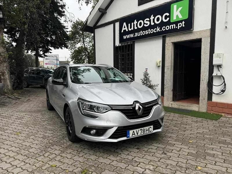 Cinzento Usado 2018 Renault Mégane IV Carrinha | € 14.900 (Preço elevado) - Imagem 1/4