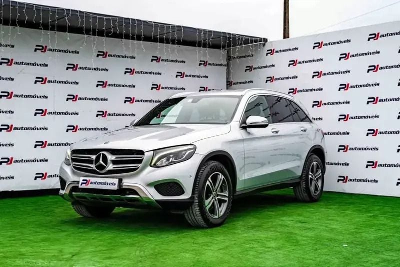 Cinza prata Usado 2018 Mercedes GLC250 AMG line SUV | € 33.900 (Bom preço) - Imagem 1/4