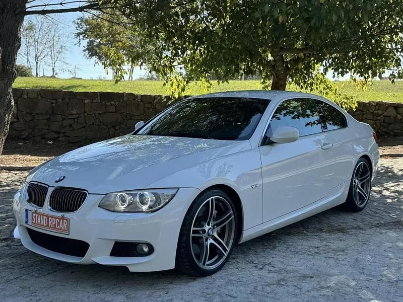 Branco Usado 2010 BMW 335 Coupé | € 29.900 (Caro) - Imagem 1/4