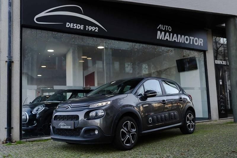Cinzento Usado 2019 Citroën C3 PureTech | € 10.750 (Preço justo) - Imagem 1/4