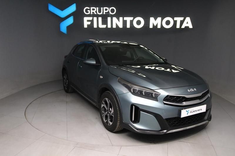 Usado Kia XCeed 120 HP (88 kW) 2023 Cinzento SUV