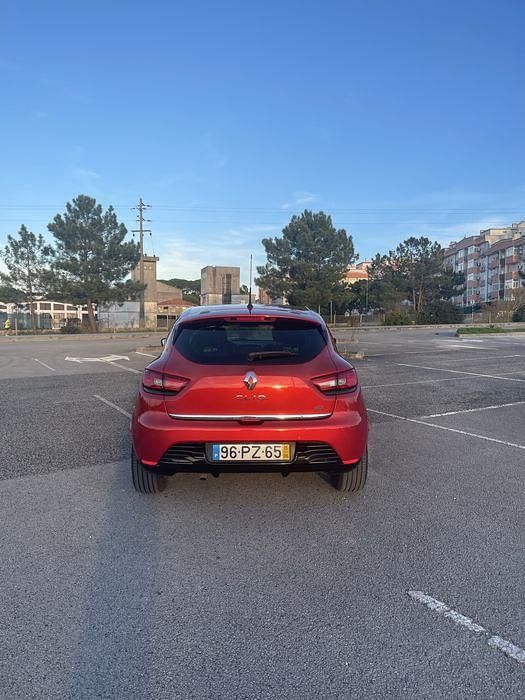 Usado Renault Clio IV Luxe 90 HP (66 kW) 2015 Sedan