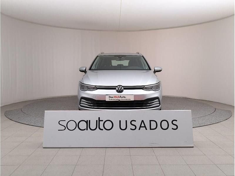 Cinzento claro metalizado Usado 2023 VW Golf VIII Life Carrinha | € 25.990 (Preço justo) - Imagem 1/4